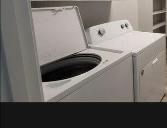 Whirlpool washer and dryer set