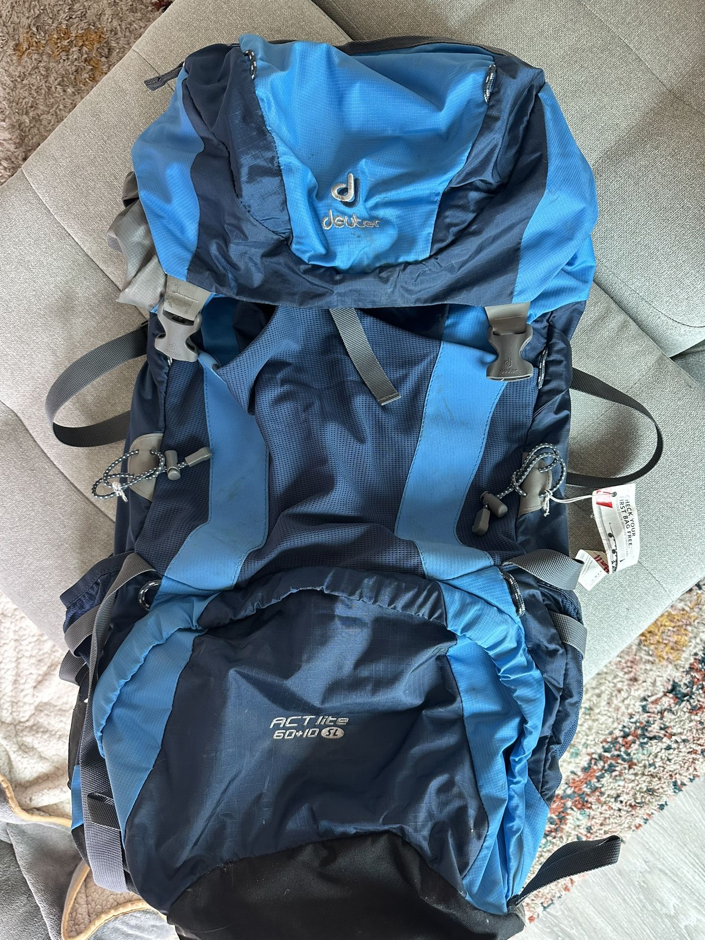 DEUTER TREKKING BACKPACK 60 + 10 SL pack