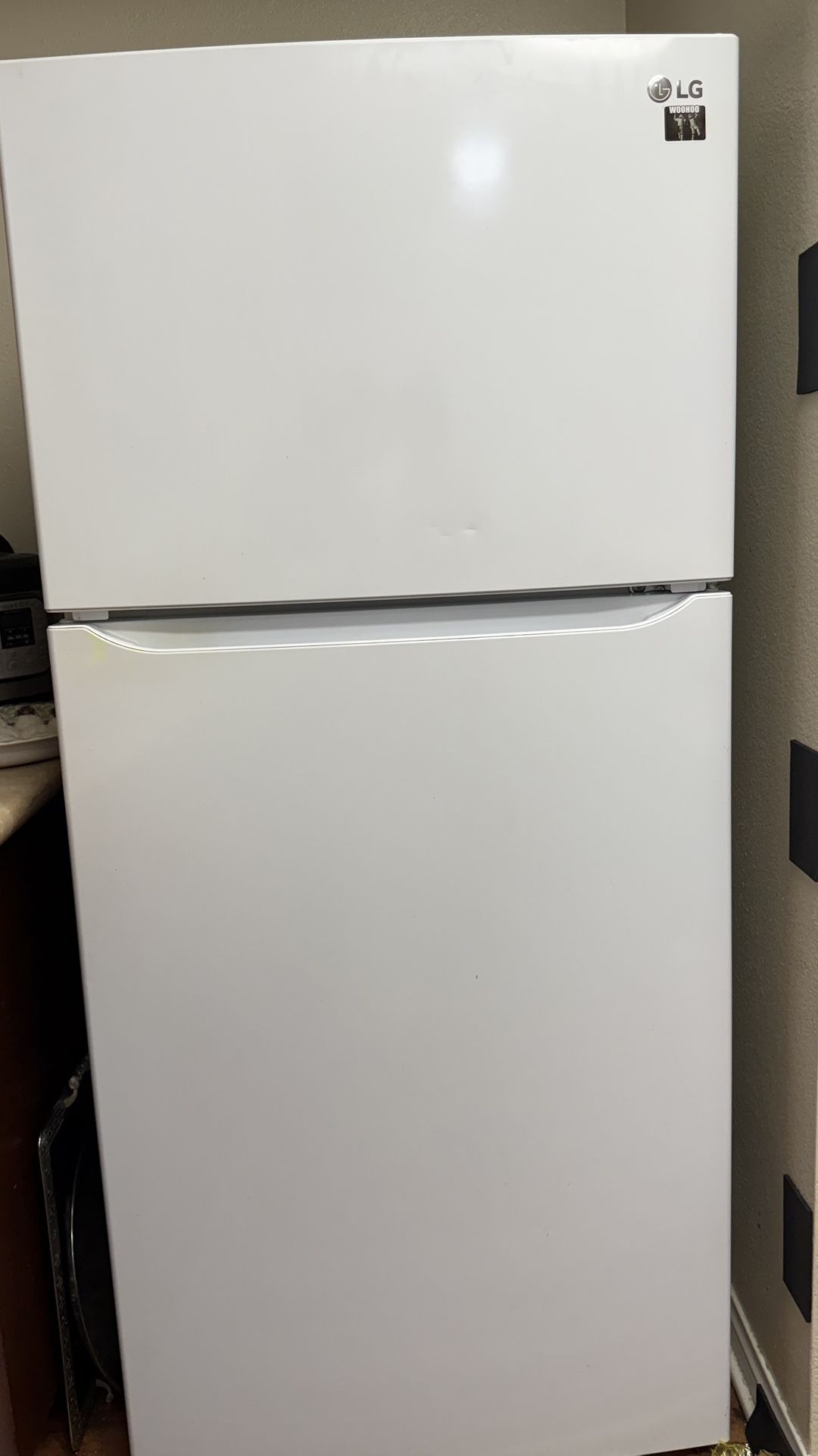 LG Refrigerator – LTCS20020W – Works Perfect
