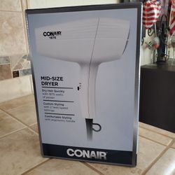 Mid-size Dryer  ( CONAIR)