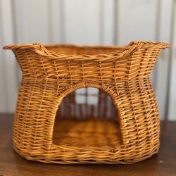 Wicker Cat Bed 