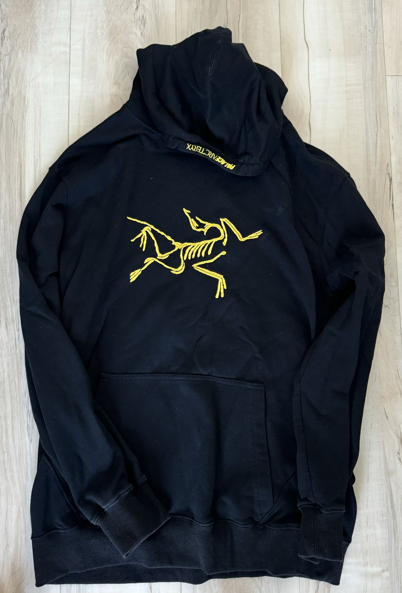 Palace x Arcteryx Hoodie for Sale in Los Angeles, CA - OfferUp Palace x Arcteryx Hoodie for Sale in Los Angeles, CA - OfferUp