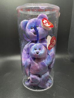 Clubby IV Beanie & Jingle Beanie With Special Case