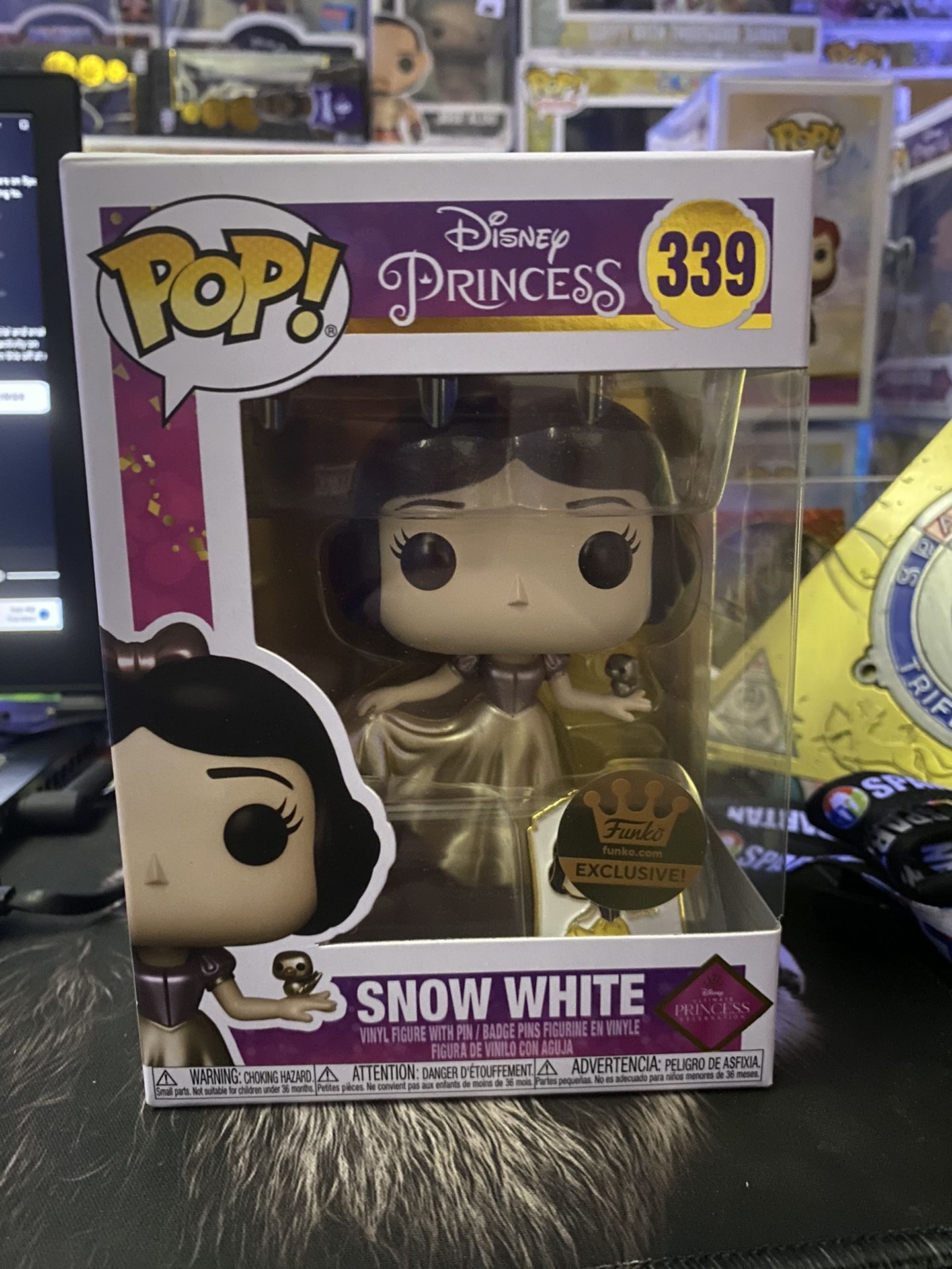 Disney Princess Snow White Funko Pop Gold With Pin