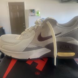 Womens Nike air max sizes 10.5