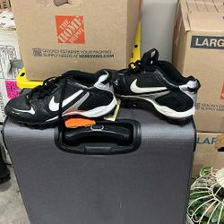 Men’s Nike Baseball Shoes 