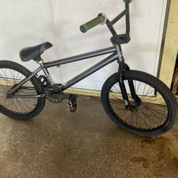 Mirra Icon BMX Bike
