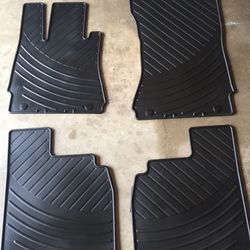 Mercedes Genuine floor mats, Excellent condition, size see photo #3