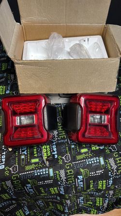 Jeep Wrangler JL OEM TailLights