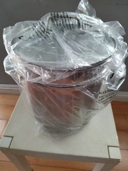 Tramontina Professional 10 Quart/9.4 L Stainless Steel Stock Pot, Steamer Basket, Lid Brand New Never Been Used 