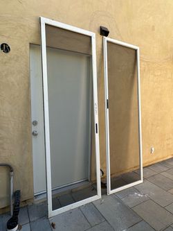 Sliding door screens