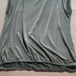 WOMENS CLOTHES CLOSET CLEANOUT