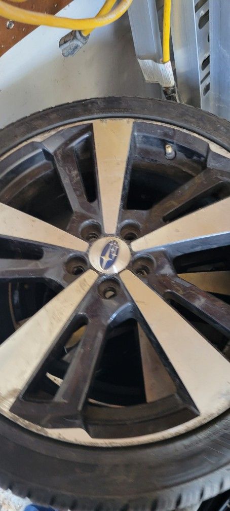 Subaru Wheel And Tire 225/40R18