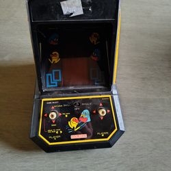 Vintage Coleco Midway Pac-Man Tabletop Arcade Video Game