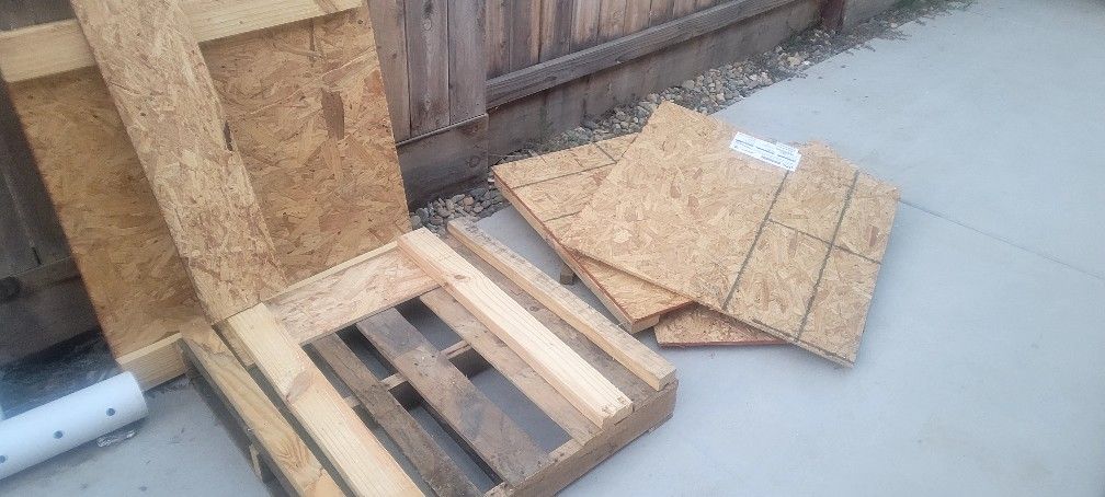 Plywood/Pallet