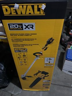 DEWALT 20V MAX XR Brushless String Trimmer & Blower Combo Kit