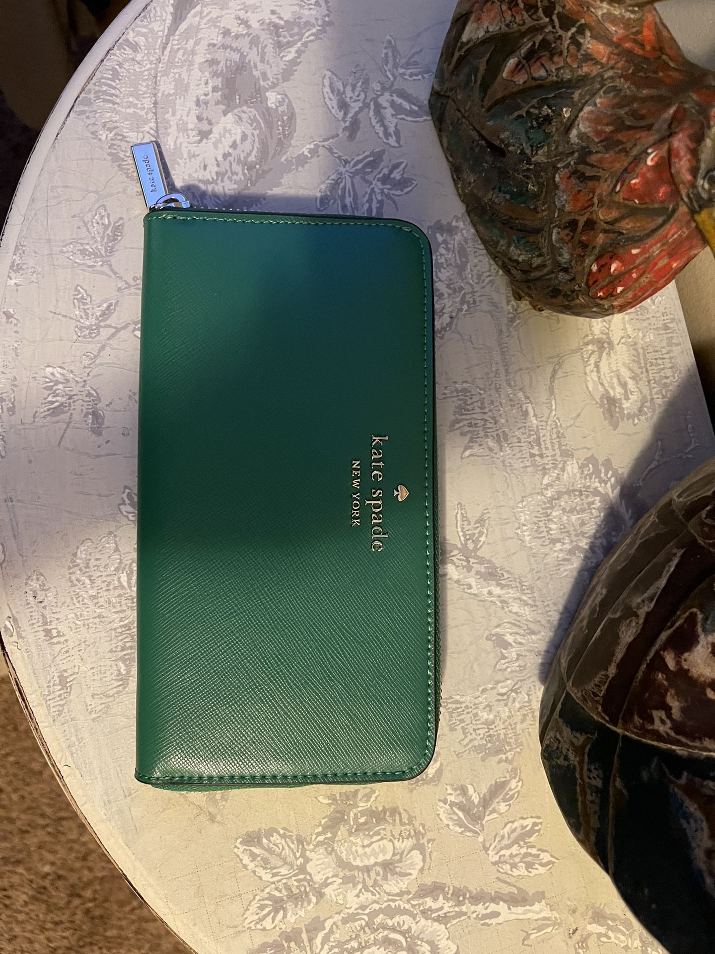 New with tags, mint green kate spade leather wallet in perfect condition., !! Original price at 198$!!, !! Selling at 100$!!