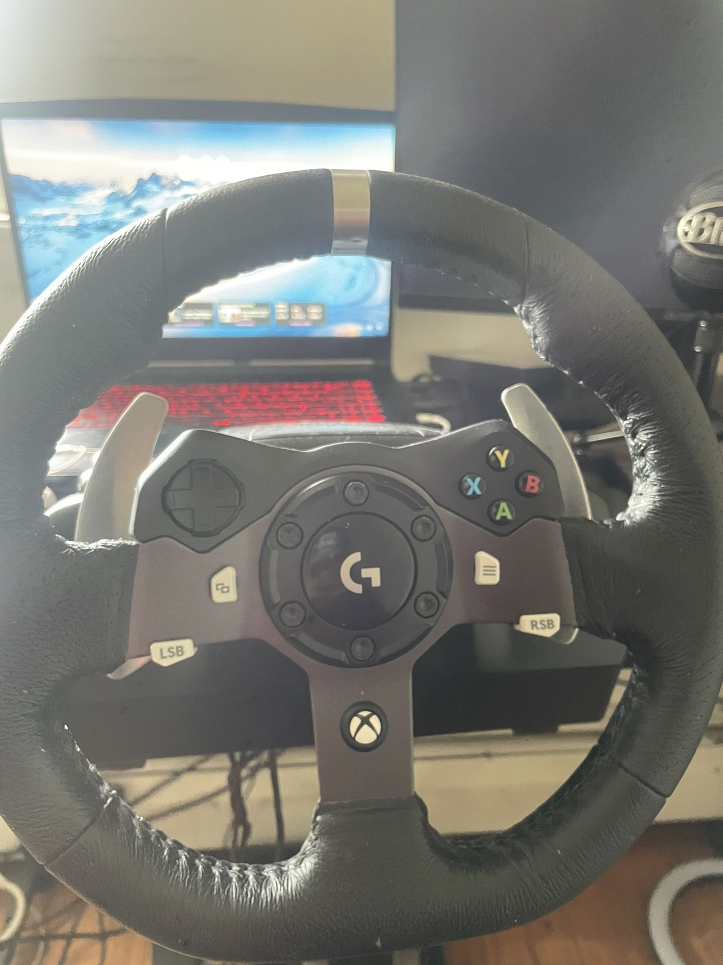 The Logitech G920