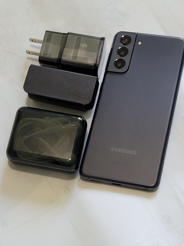 Samsung Galaxy S21, Factory Unlocked, Excellent Condition, LIKE NEW