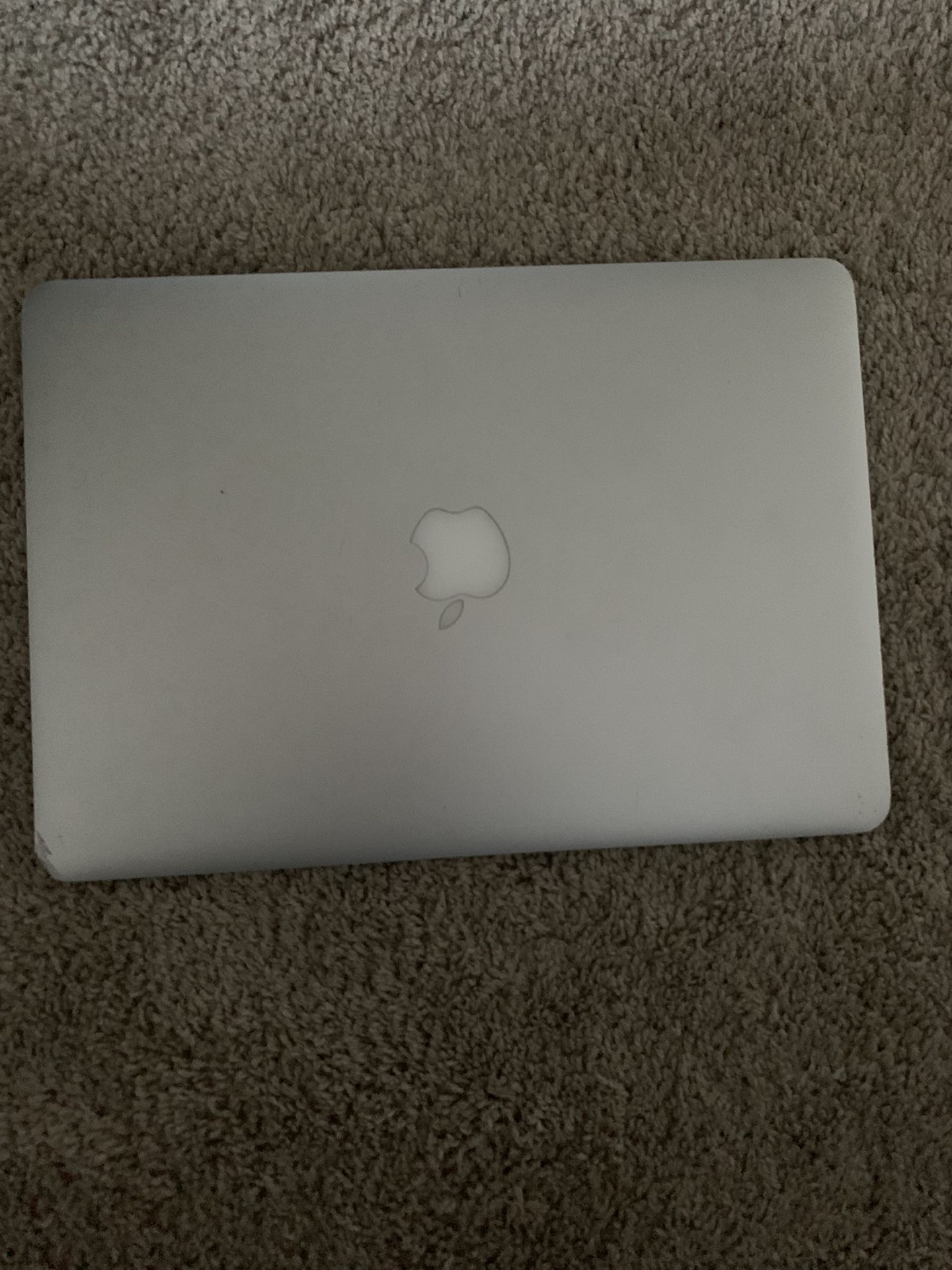 MacBook Air 13 Inch (2015)