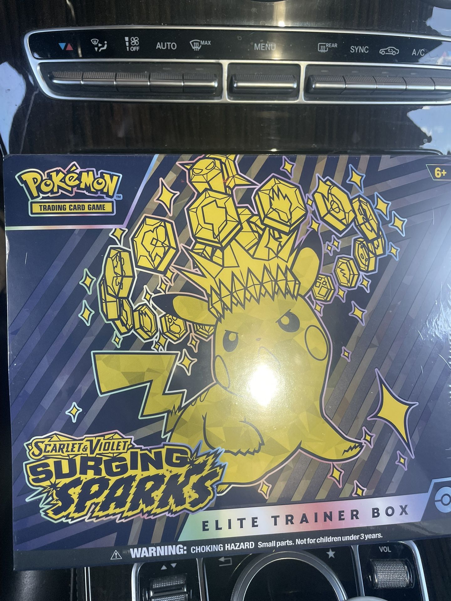 Pokemon Trading Card Game ( Scarlet And Violet Surging Sparks )
