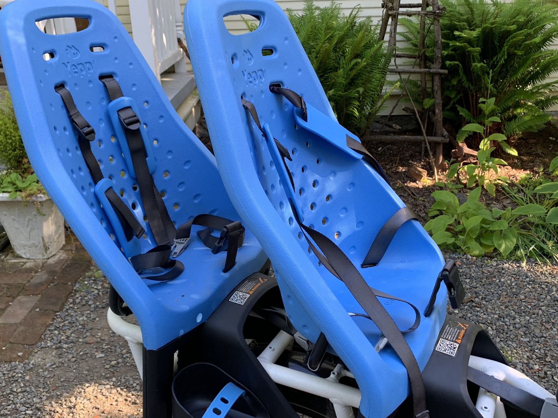 Thule Yepp Maxi Bike Seats - Radwagon