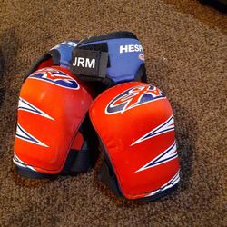 Hockey elbow pads