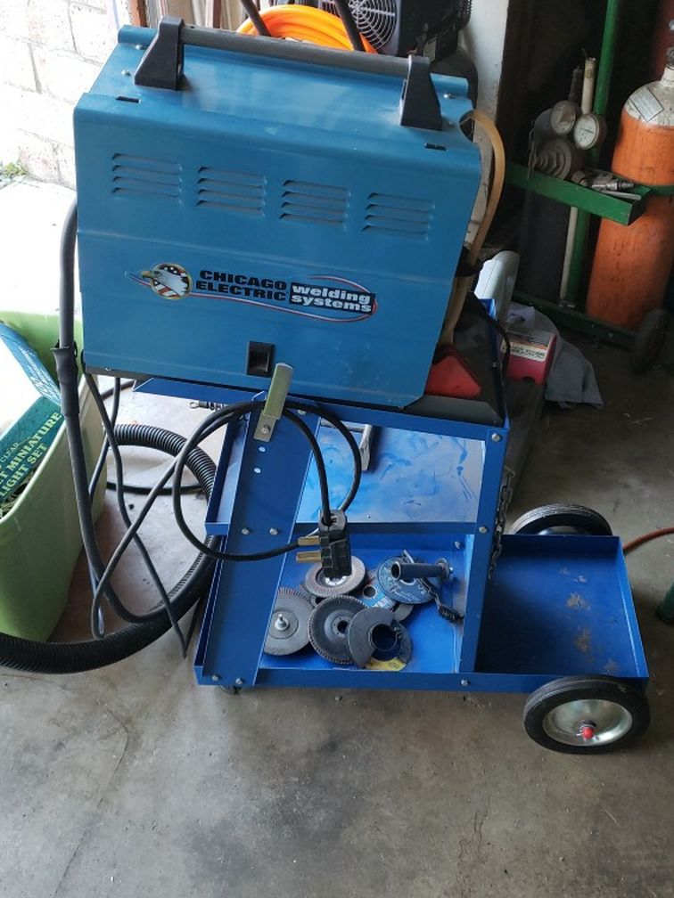 CHICAGO ELECT 220 VOLT DUAL MIG WELDER