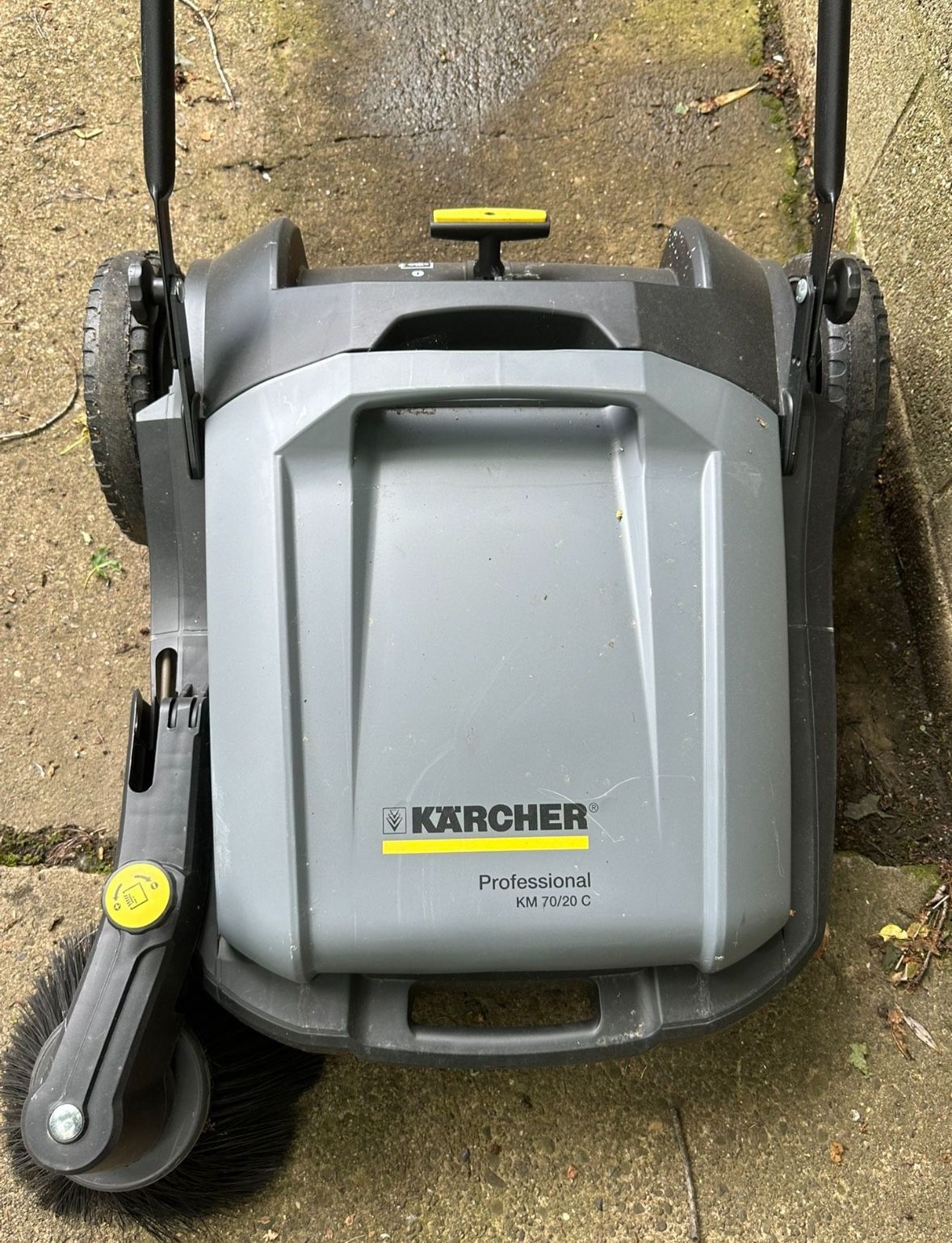 Karcher OutDoor Commercial Push Sweeper