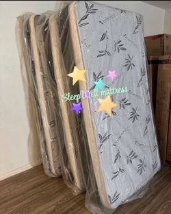 Twin size pillow top mattress