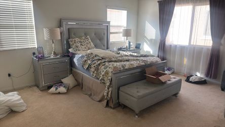 Queen bed
