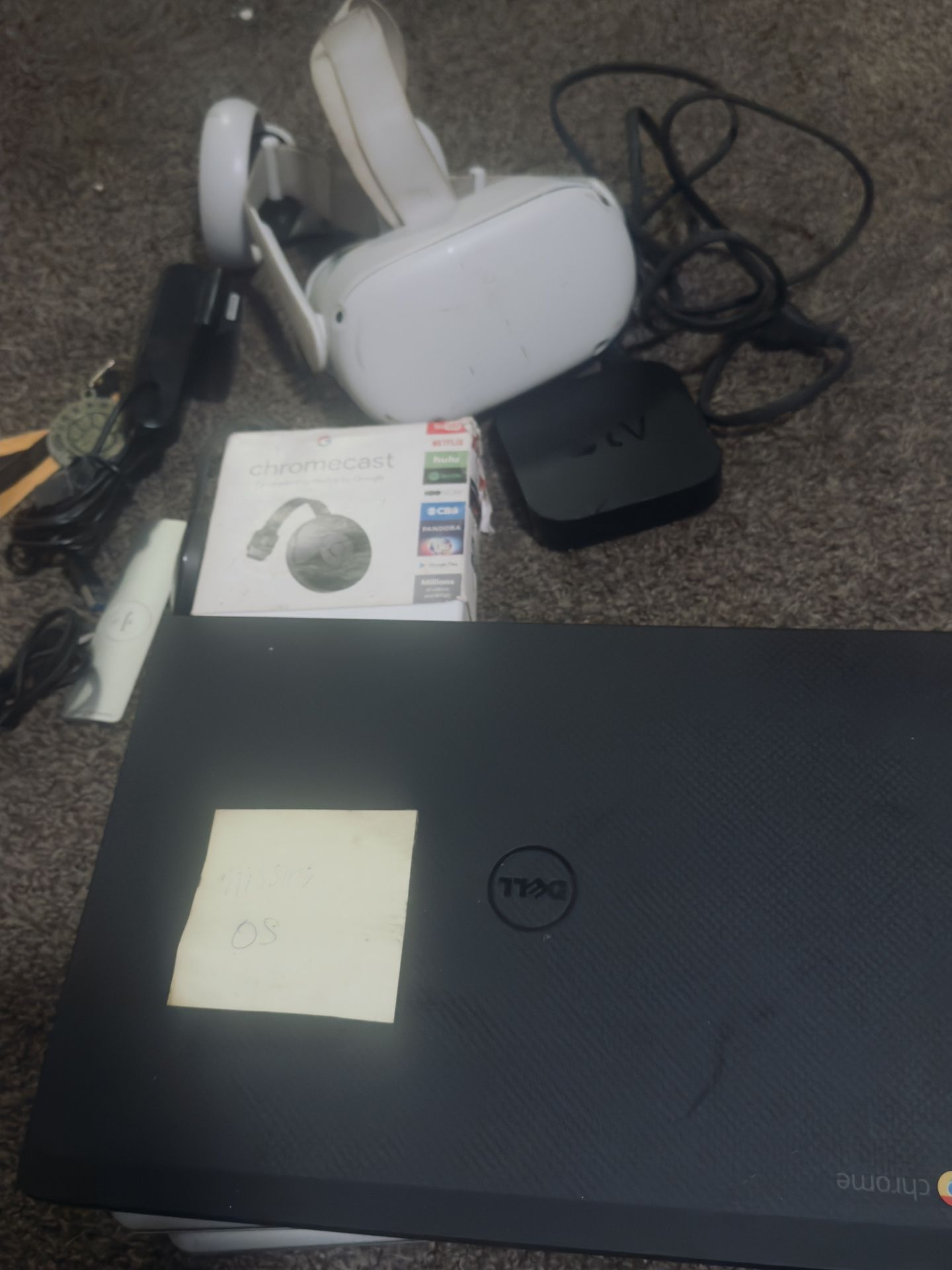 4 Laptops Chrome Book  Broken vR  And App