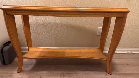 Entry table and picture