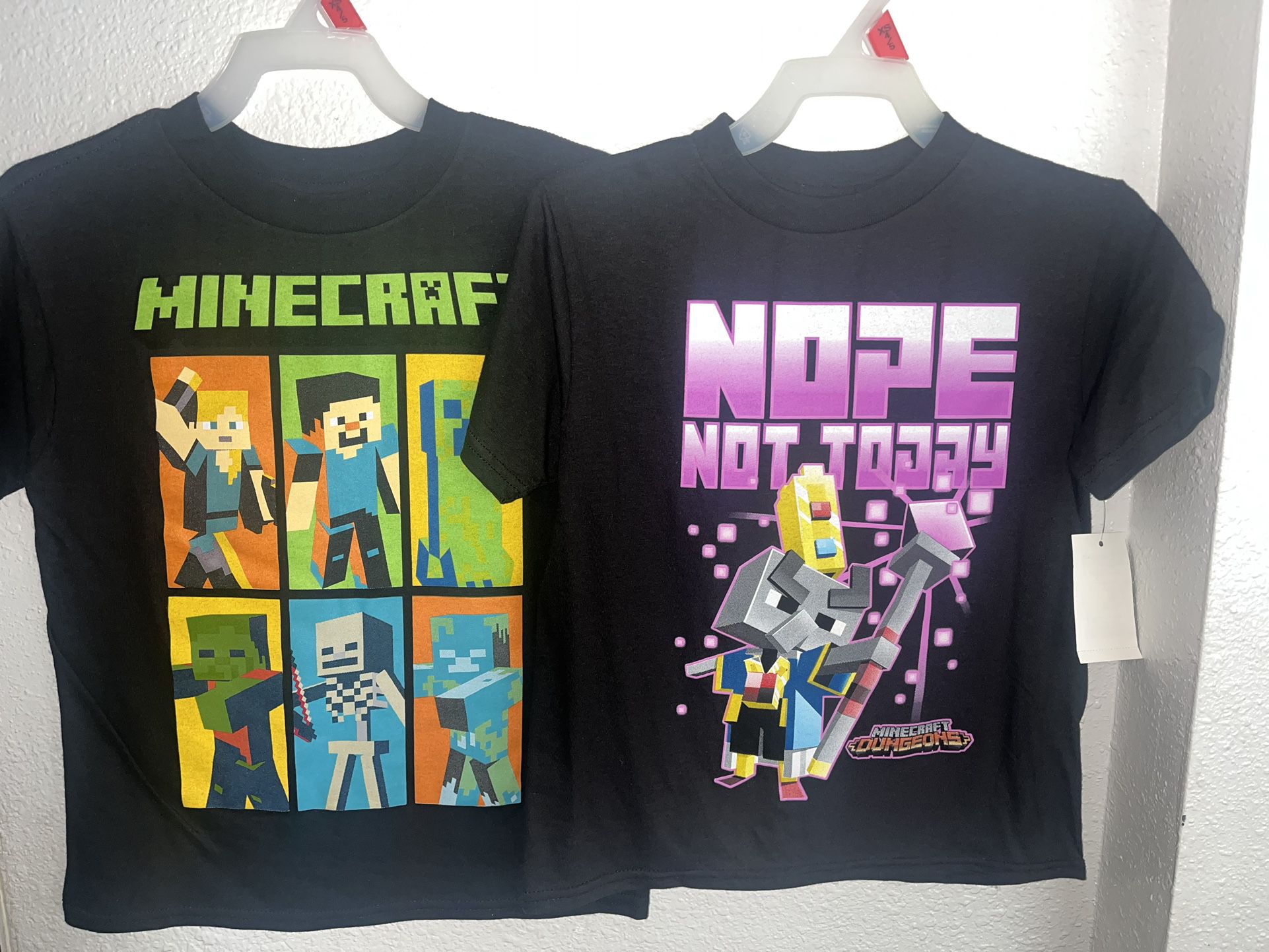 Minecraft Boy Shirts Size Smalls 4/5