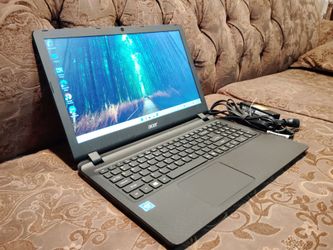 Computer Laptop Acer aspire ES1-533-8gb ram-128gb HD SSD solid-go-od for stud-ents -very fast like new-