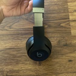 Beats Solo 4 Wireless 