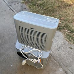 GE Portable AC Room Air Conditioner Dehumidifier 