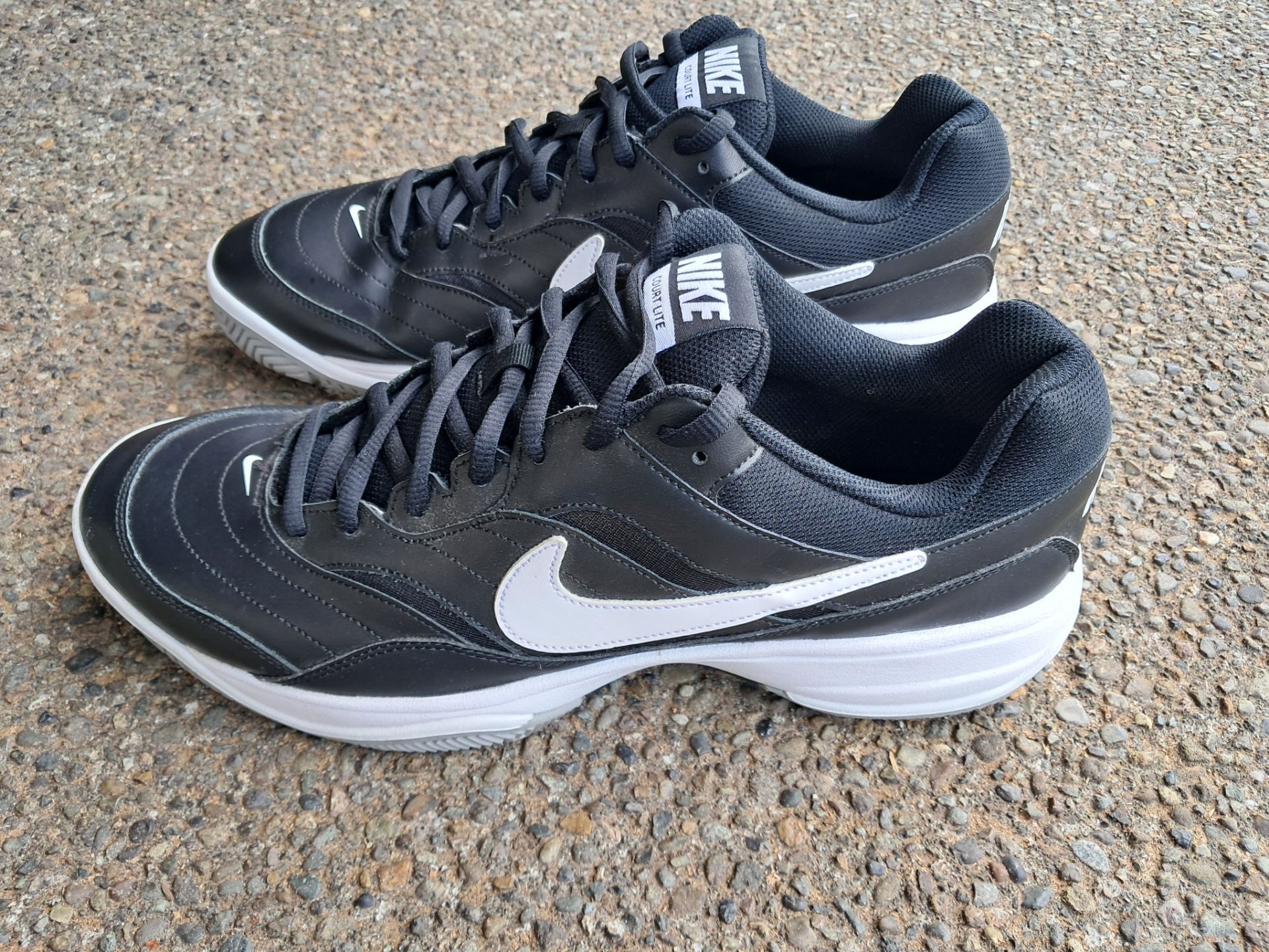 NIKE 'COURT LITE' Tennis Shoe (1990s)