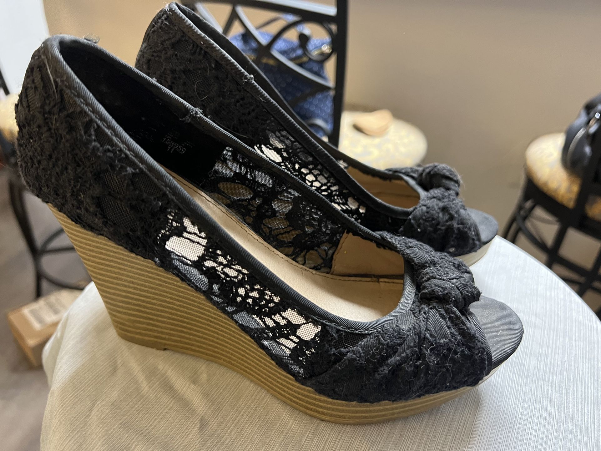 American Eagle Lace Wedges