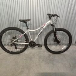 BICYCLE TREK 21 SPEED SIZE 27,5 BRAND NEW 
