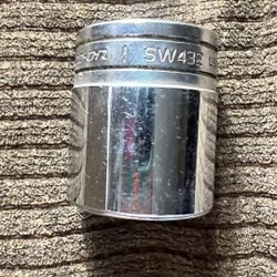 Snap-on SW432 1/2" drive 1" 8-point SAE double square socket. 