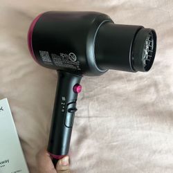 Brand New WAVYTALKt Hair Dryer - $10
