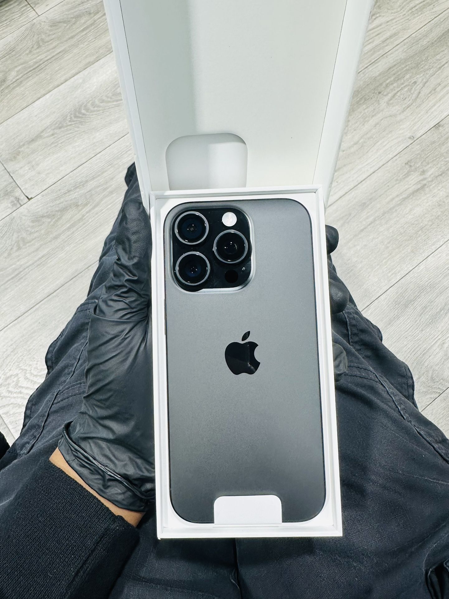 New iPhone 16 Pro Unlocked 128GB $60 Down!