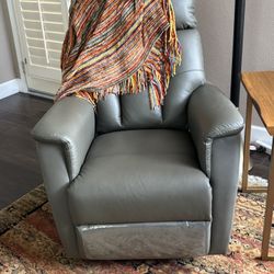 Gray Automatic Recliner 