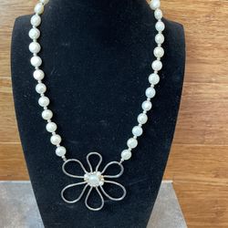 Pearl And Sterling Silver Necklace With Daisy Pendant
