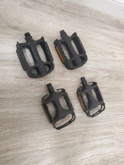 bike pedals
