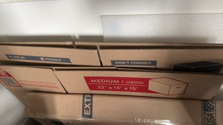 Moving Boxes Large & Extra Large