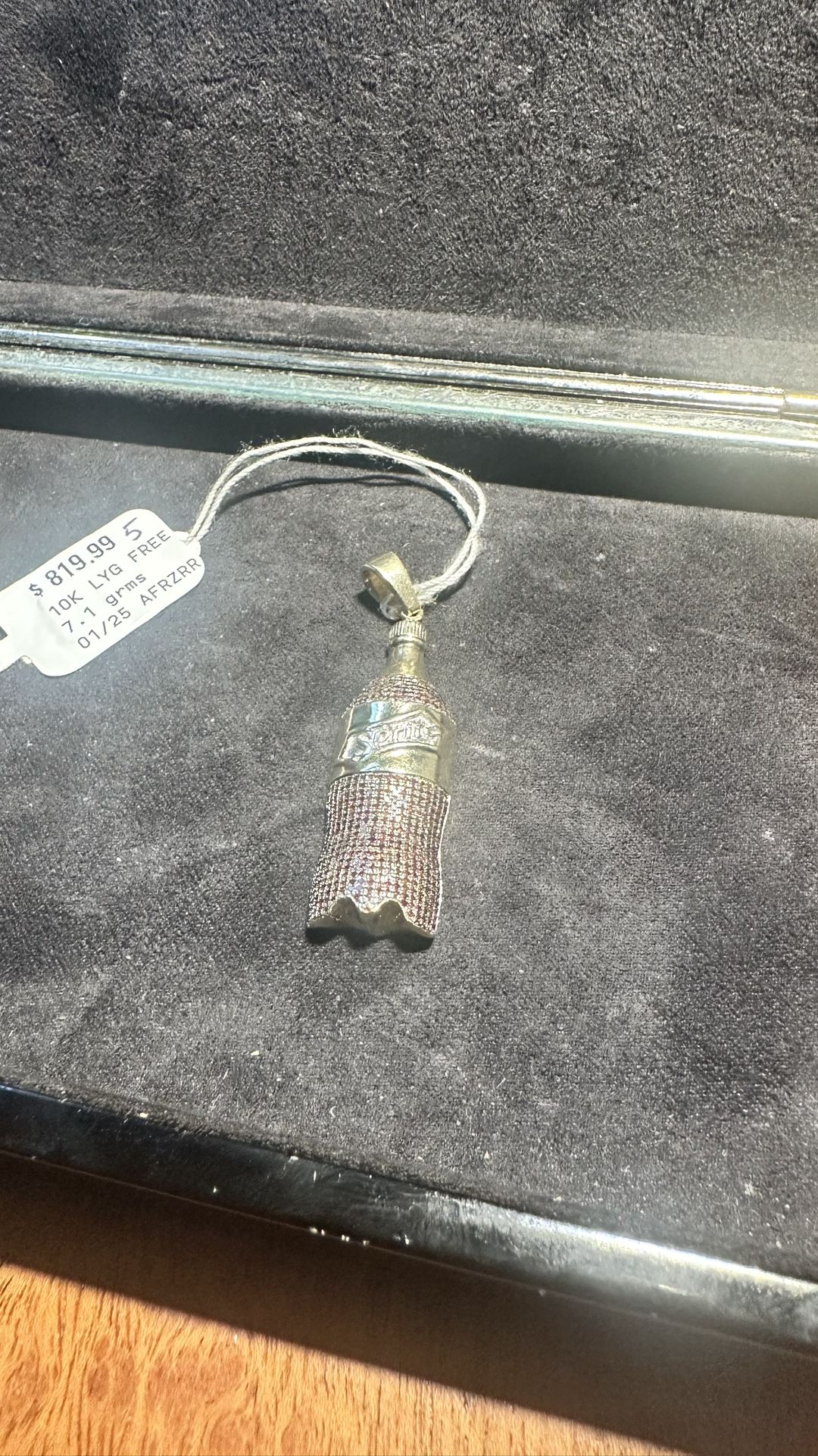 10k 7.1 G Black Diamond 💎 Sprite Charm