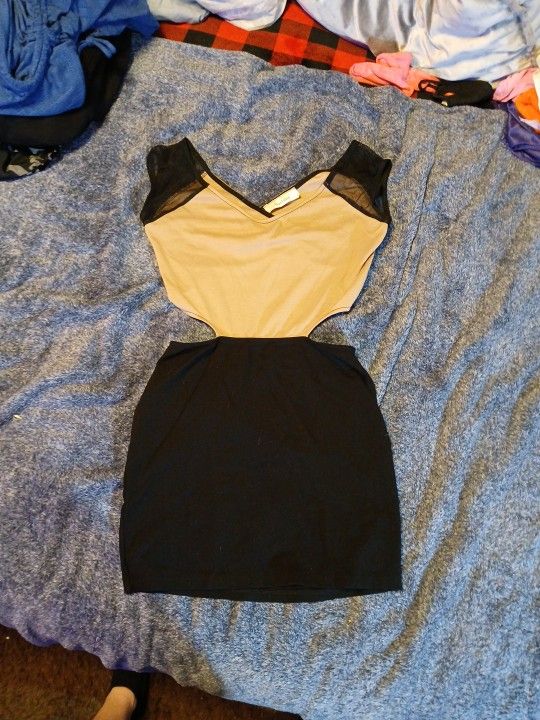 Burlap Oopen Back Dress