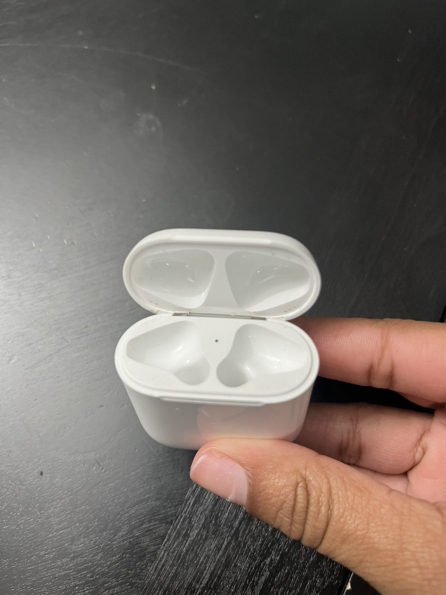 Apple AirPod Case - 2nd Gen